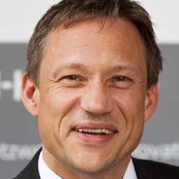 Dr. Peter Stumpf