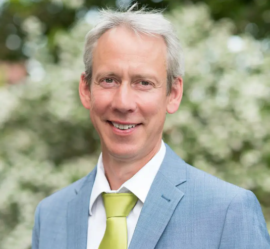 Dr. Michael Kopatz